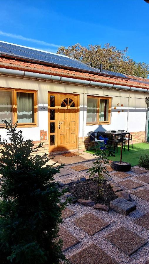 Mandula Apartman Szeged Extérieur photo